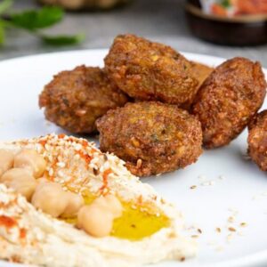 Falafel hummus