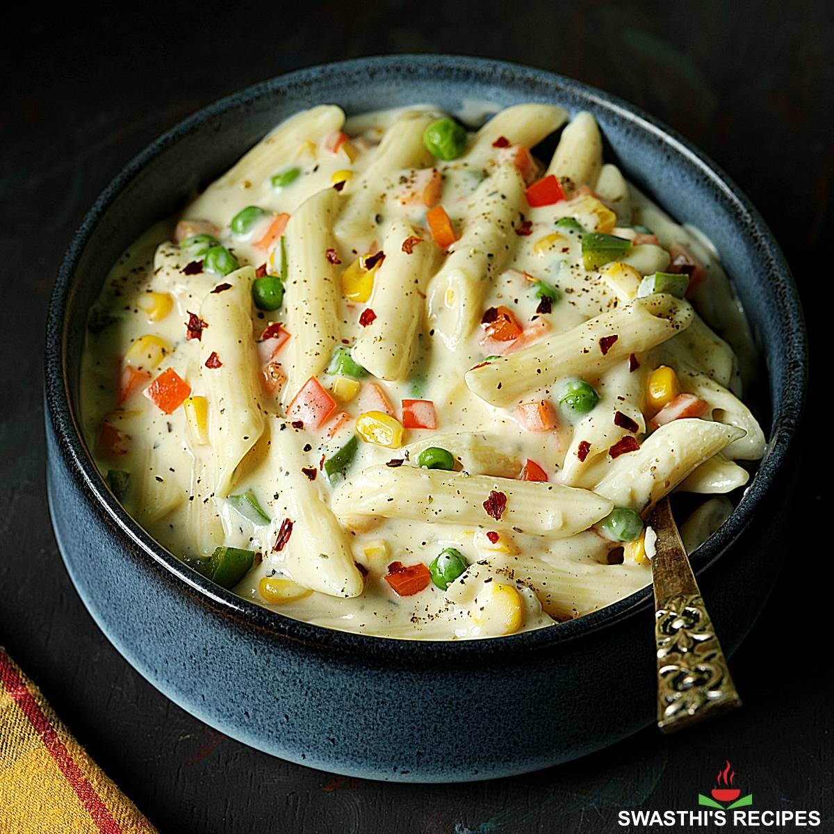 White sauce pasta